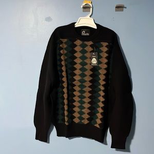 Men’s size M brand new sweater
